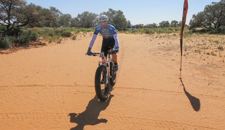  Alumnus Justin Morris conquers the desert – on bike