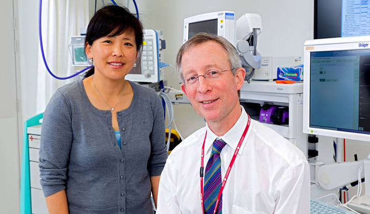  Professor John Cartmill and Associate Professor Alice Lee, MUHSC’s Clinical Program Head (Surgery and Gastrointestinal).