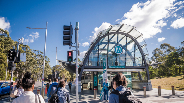 Macquarie train station