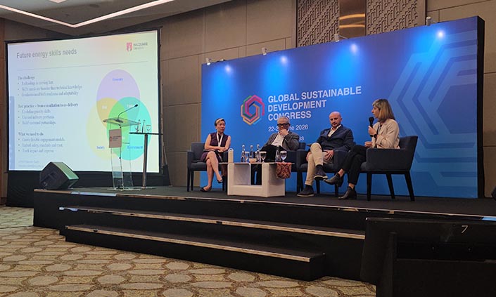  Macquarie University presenting at the Global Sustainable Development Congress