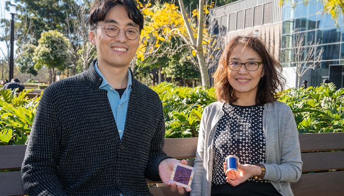 Dr Jincheol Kim (L) and Prof Shujuan Huang (R)