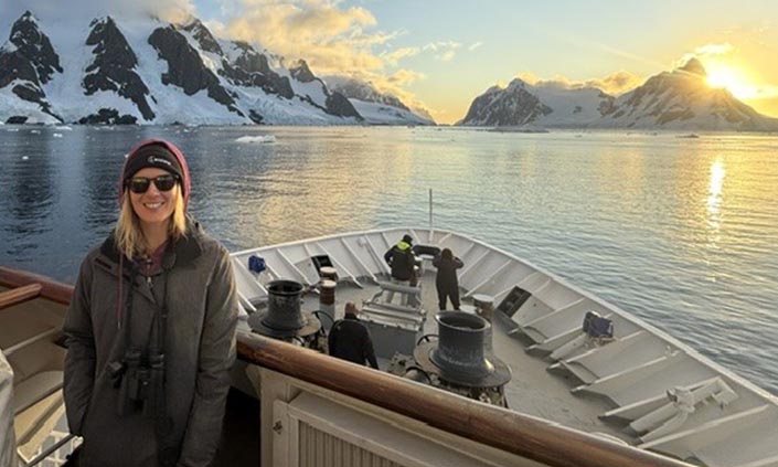 Iimage of Rachael Dudaniec in Antarctica