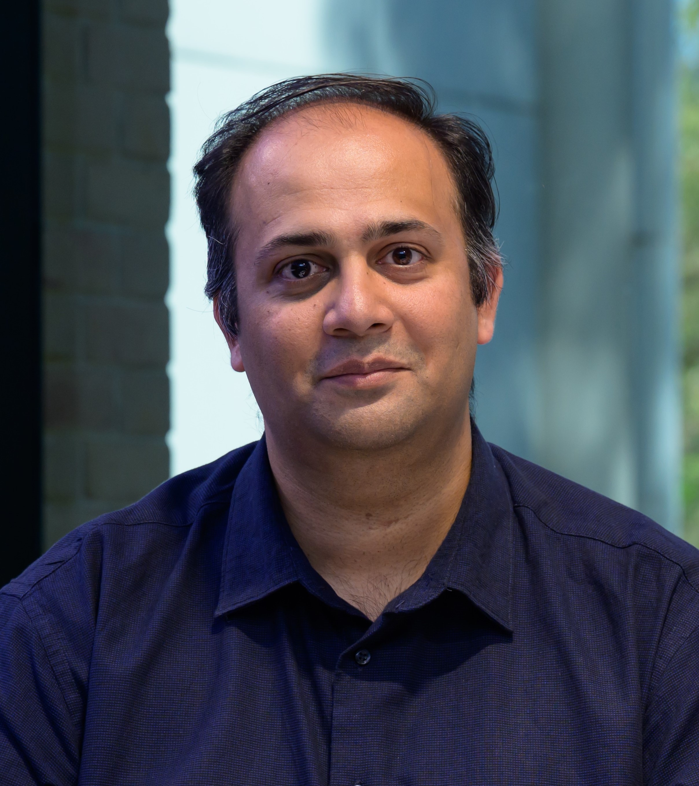 Dr Adnan Mahmood