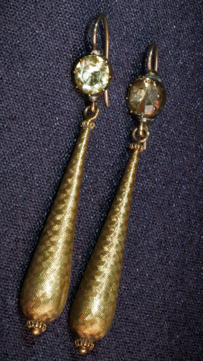 pendant earrings