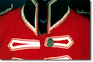 Uniform collar