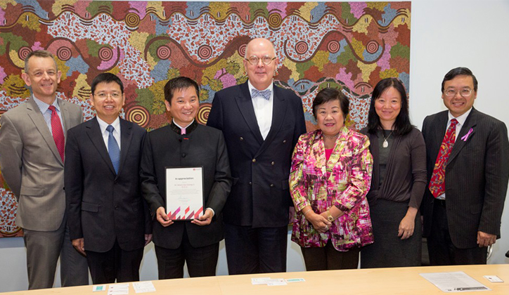  [L-R] Deputy Vice-Chancellor (Corporate Engagement and Advancement) Professor David Wilkinson; Deputy Consul General of PRC Tong Xuejun; Albert Li; Vice-Chancellor Professor Bruce S Dowton; The Hon. Helen Sham Ho; Dr Shirley Chan; and Deputy Vice-Chancellor (International) Professor Jim Lee.