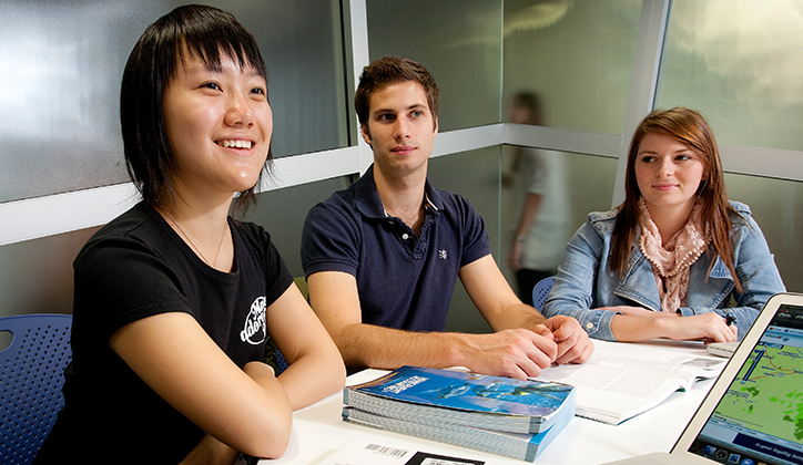 Macquarie University to run city campus in 2016