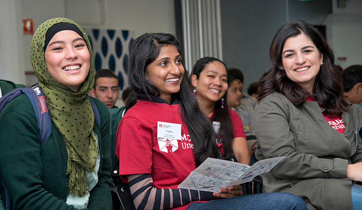  Students and Macquarie mentors enjoying a Campus Experience Day earlier this year.